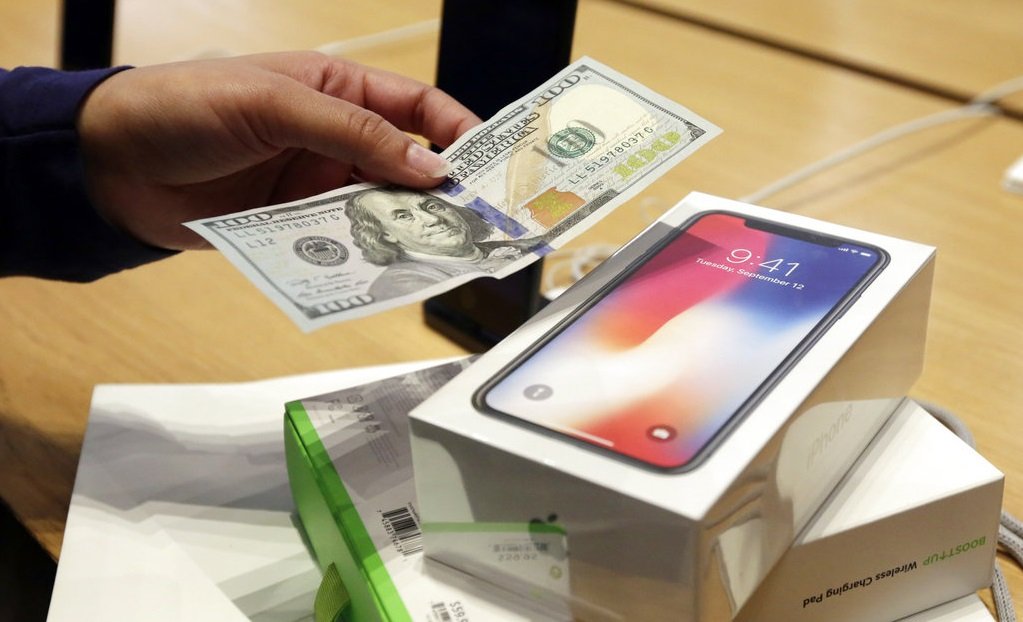 How Will Your iPhone And Android Phone Will Be More Expensive In 2019? -  MobyGeek.com